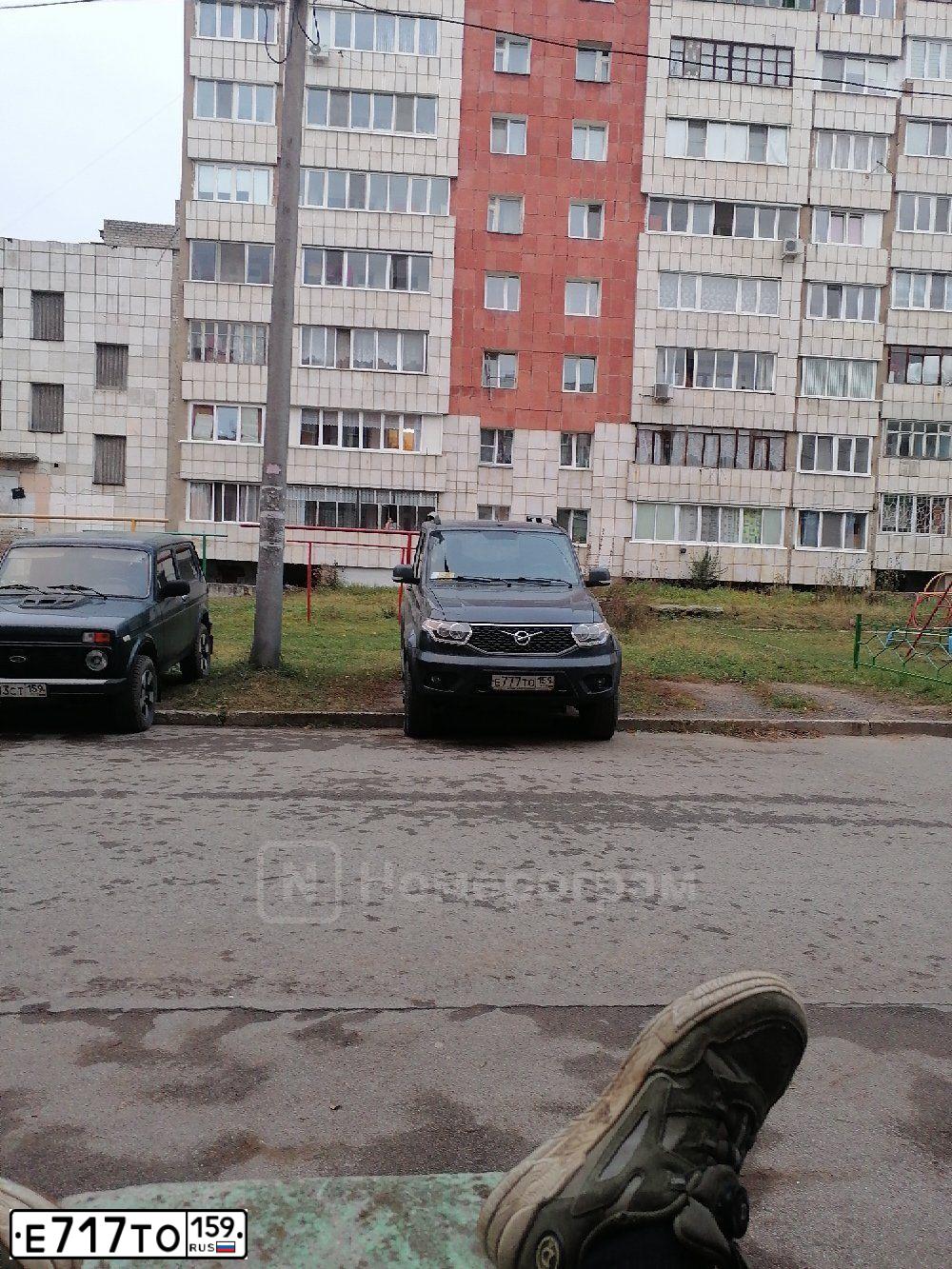 Фото автомобиля VOLKSWAGEN POLO, 2014 — госномер Е717ТО159