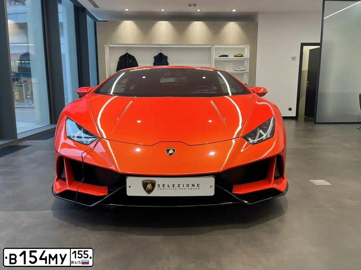 Фото автомобиля LAMBORGHINI HURACAN, 2019 — госномер К555ОС196. Цвет: Красный