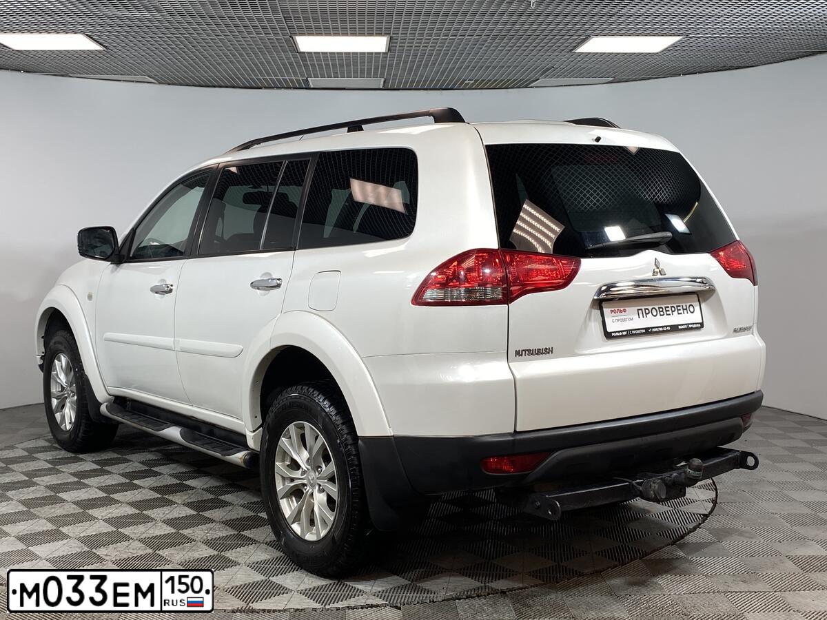 Фото автомобиля MITSUBISHI PAJERO SPORT, 2018 — госномер У677ТУ750. Цвет: БЕЛЫЙ
