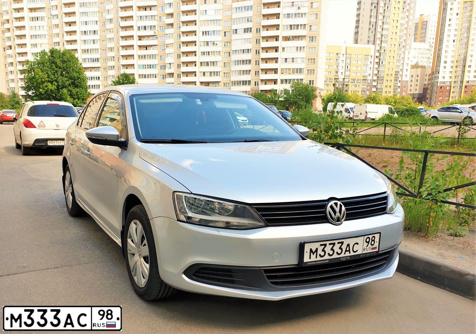 Фото автомобиля FORD FOCUS, 2014 — госномер С898РО178. Цвет: Белый