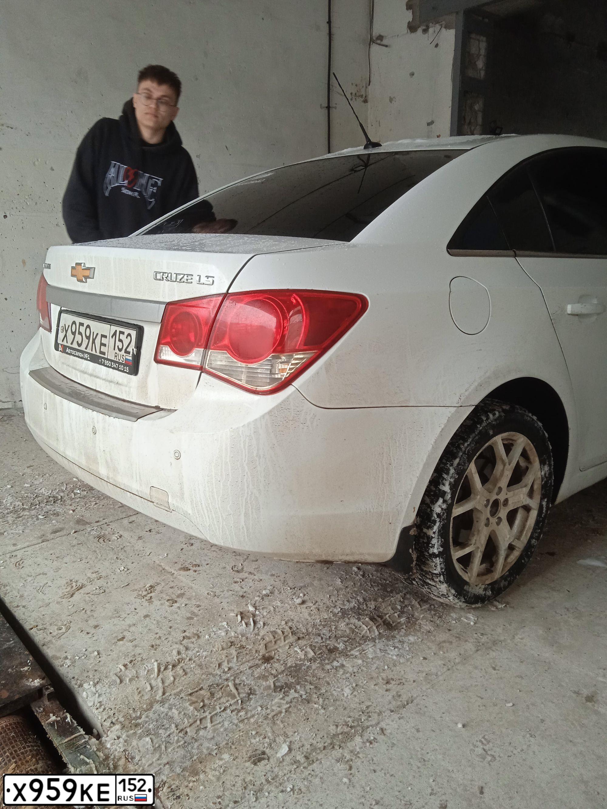 Фото автомобиля CHEVROLET CRUZE, 2011 — госномер А475ВТ252. Цвет: Белый