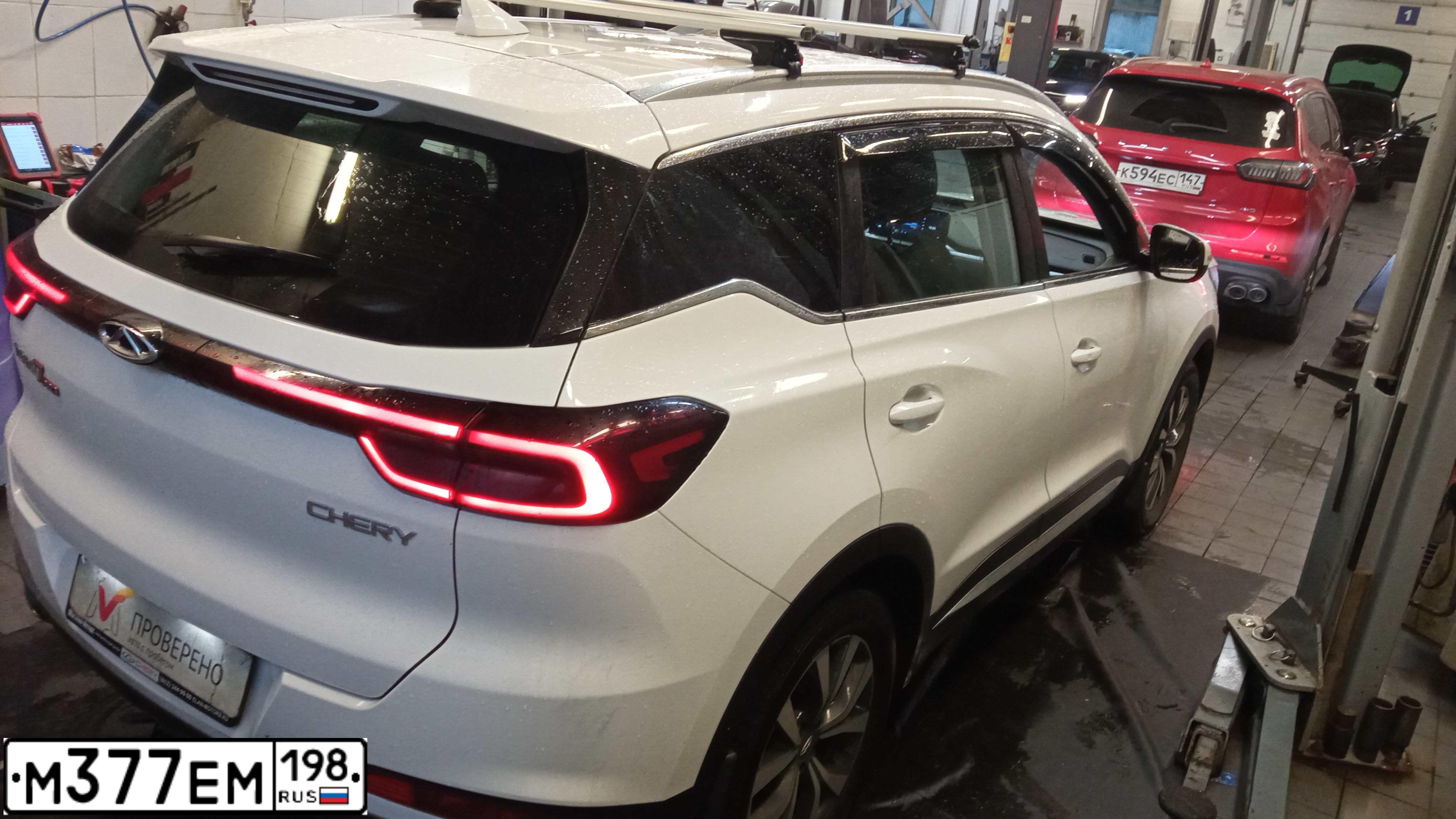 Фото автомобиля CHERY TIGGO7 PRO, 2021 — госномер М377ЕМ198. Цвет: Белый