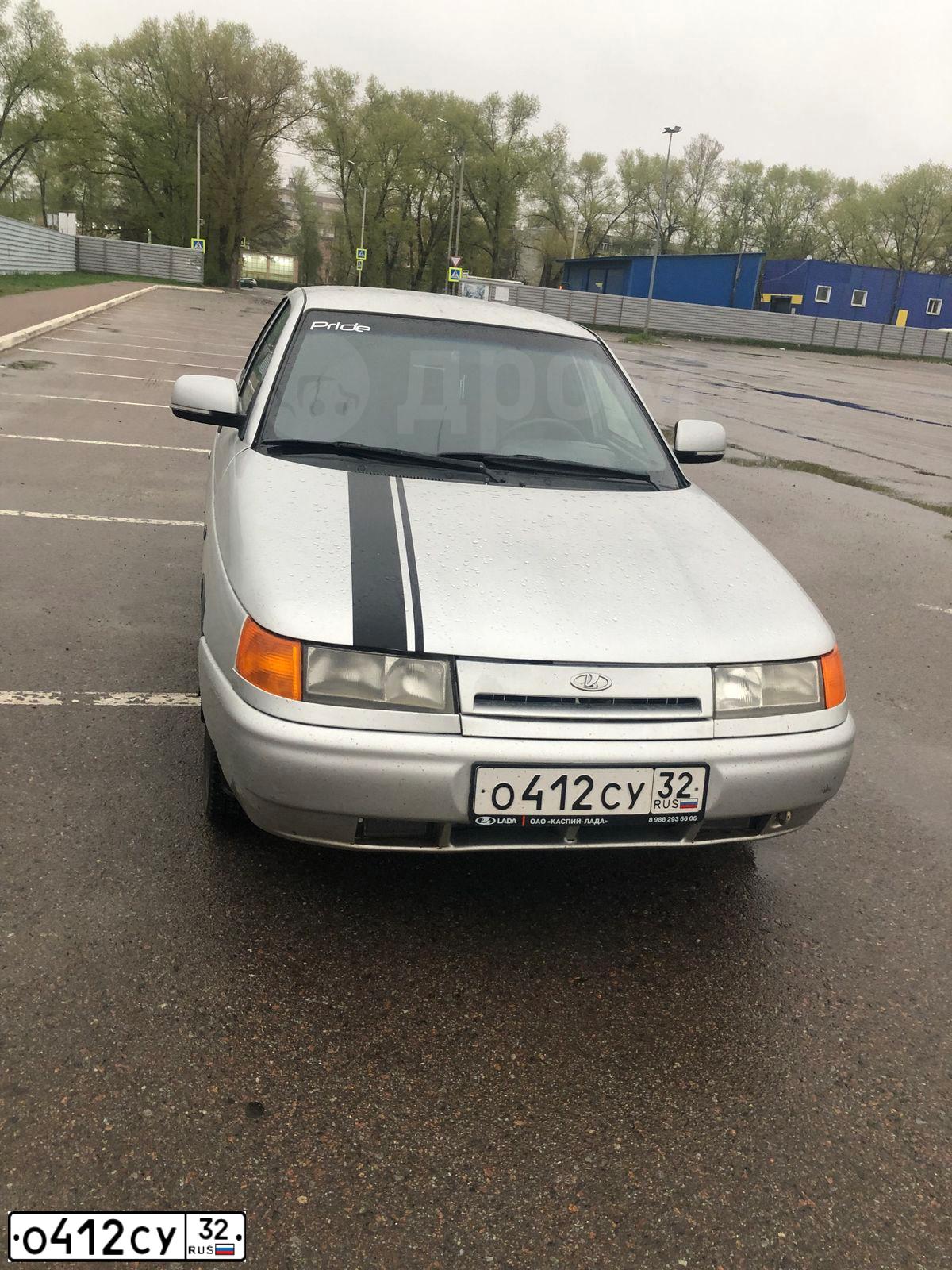 Фото автомобиля LADA 2110, 2003 — госномер О412СУ32. Цвет: СВЕТЛО-СЕРЕБРИСТЫЙ МЕТАЛЛ