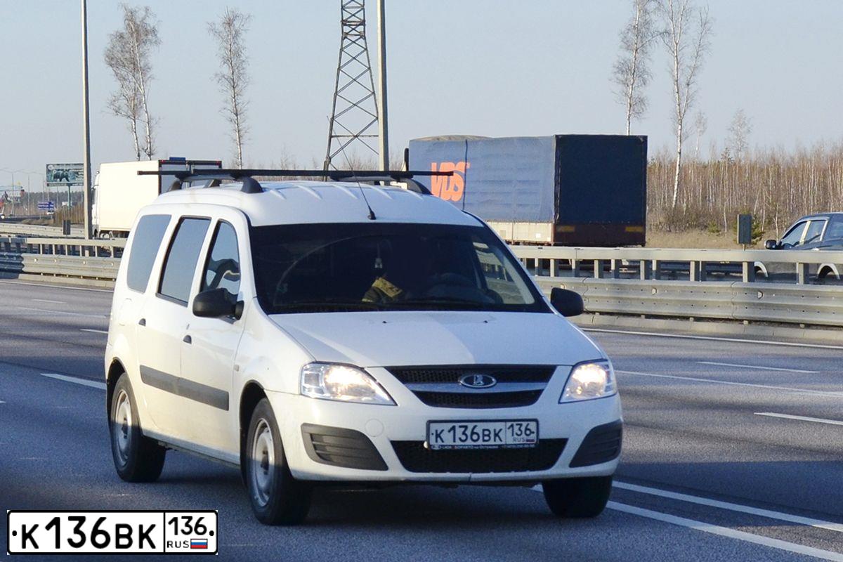 Фото автомобиля LADA LARGUS, 2018 — госномер К136ВК136. Цвет: БЕЛЫЙ