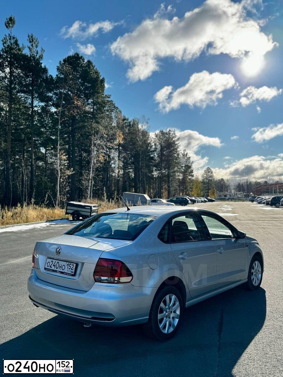 Фото автомобиля VOLKSWAGEN POLO, 2016 — госномер М988МР186