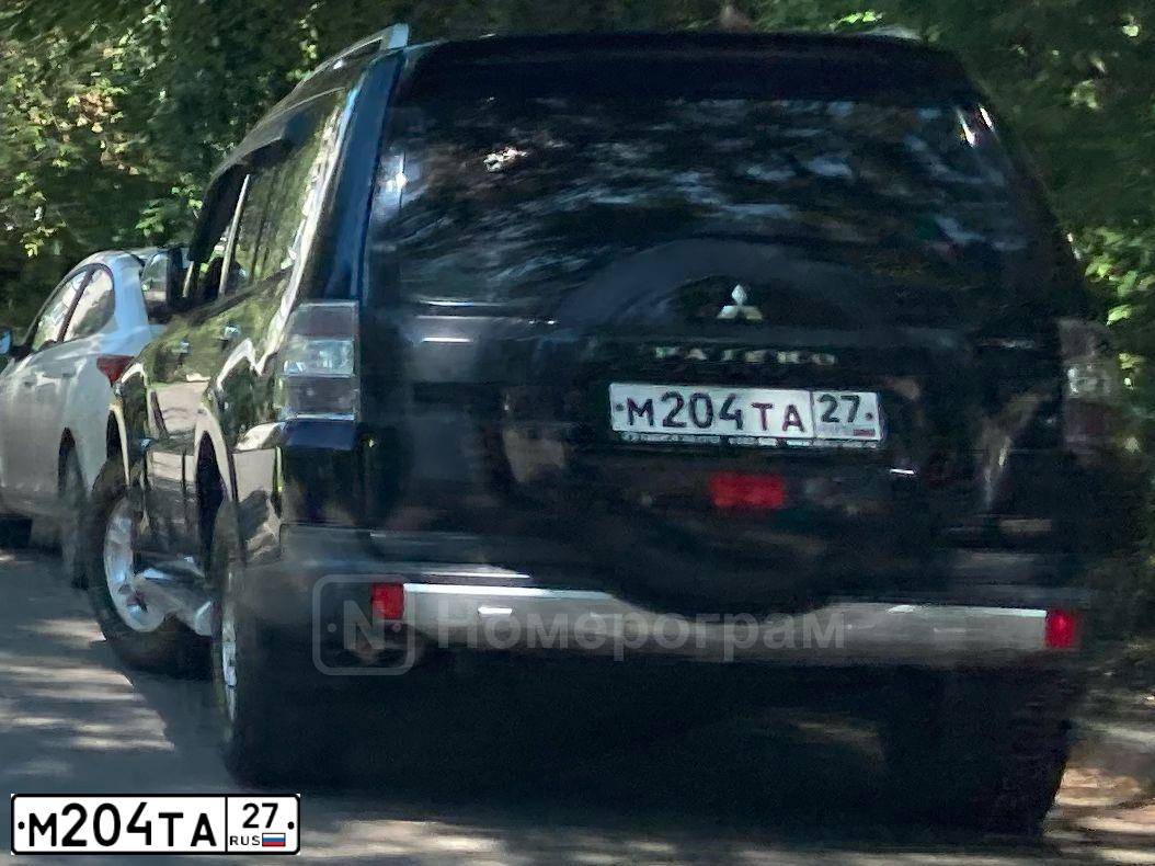 Фото автомобиля MITSUBISHI PAJERO, 2008 — госномер М204ТА27. Цвет: ЧЕРНЫЙ