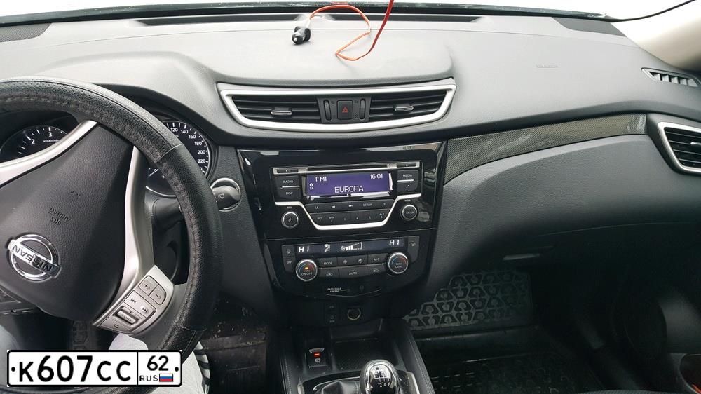 Фото автомобиля NISSAN X-TRAIL, 2017 — госномер К607СС62. Цвет: СЕРЕБРИСТЫЙ