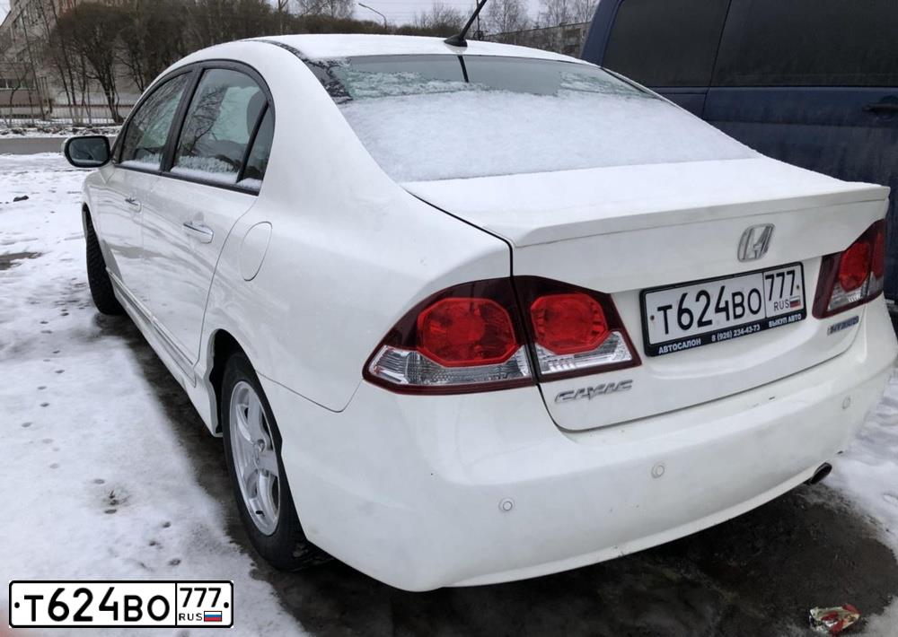 Фото автомобиля HONDA CIVIC, 2010 — госномер А159РУ18. Цвет: Белый