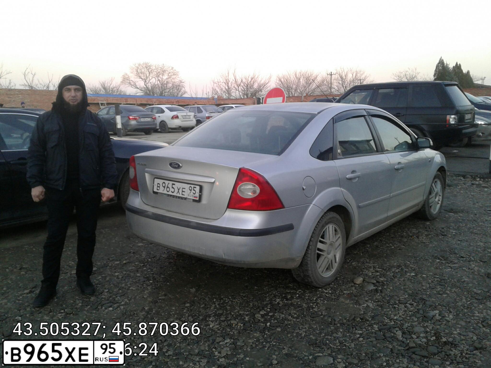 Фото автомобиля FORD FOCUS, 2006 — госномер В888ВЕ95. Цвет: СЕРЕБРИСТЫЙ