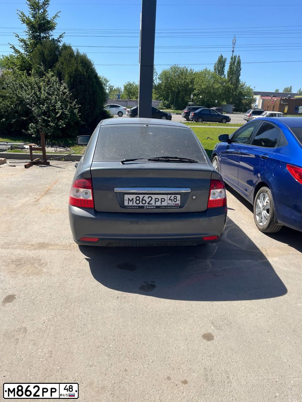 Фото автомобиля LADA 2172 PRIORA, 2015 — госномер М862РР48. Цвет: СЕРЕБРИСТО-ТЕМНО-СЕРЫЙ
