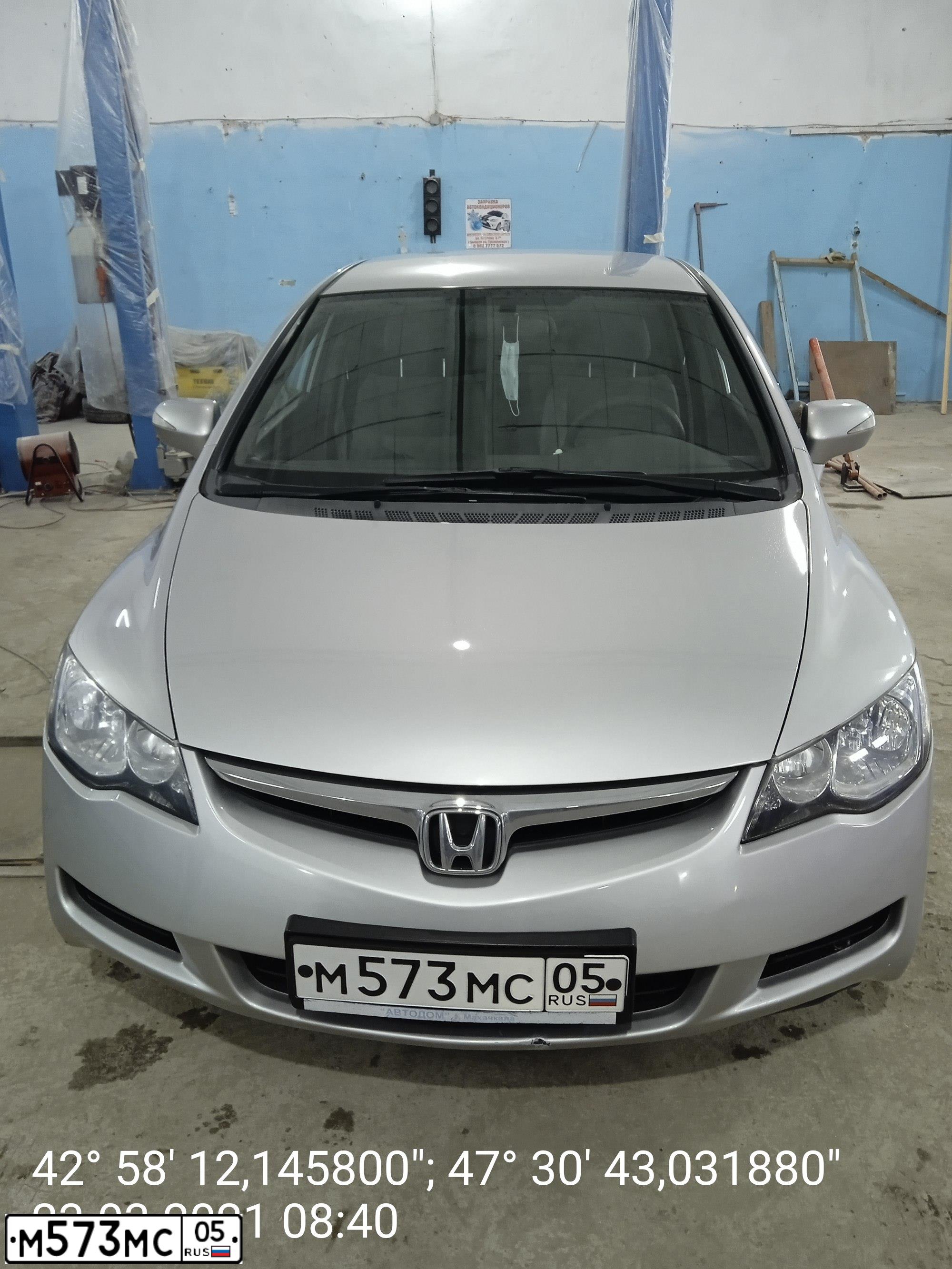 Фото автомобиля HONDA CIVIC, 2007 — госномер М573МС05. Цвет: СЕРЕБРИСТЫЙ