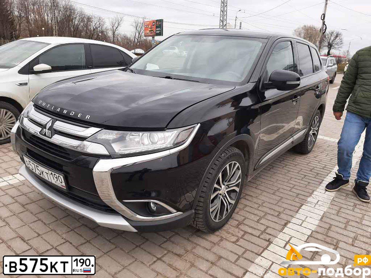 Фото автомобиля VOLKSWAGEN CC, 2009 — госномер Е501НУ198. Цвет: Белый