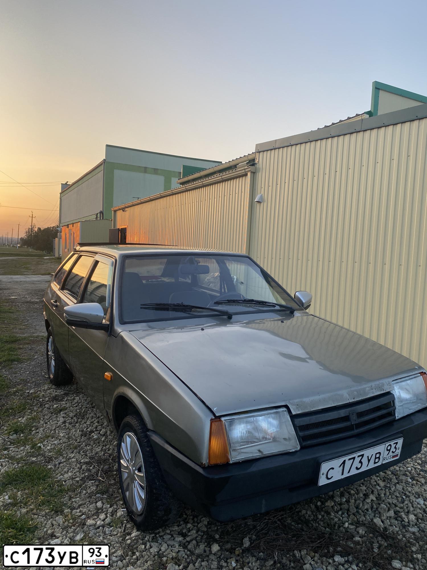 Фото автомобиля LADA 2109 SAMARA, 2001 — госномер С173УВ93. Цвет: СЕРЕБРИСТЫЙ СИНЕ-ЗЕЛЕНЫЙ