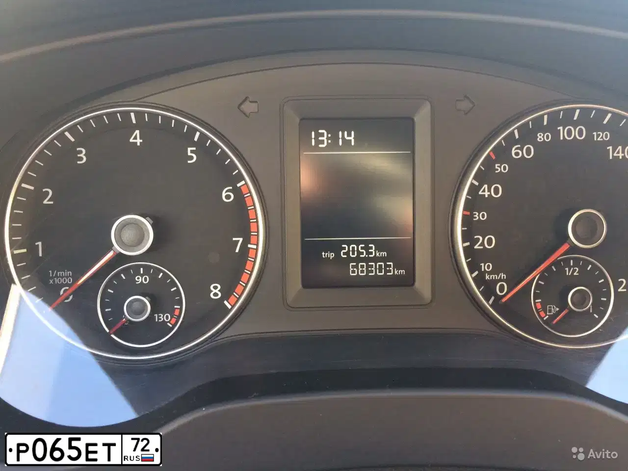 Фото автомобиля VOLKSWAGEN JETTA, 2013 — госномер Р065ЕТ72. Цвет: Серебристый