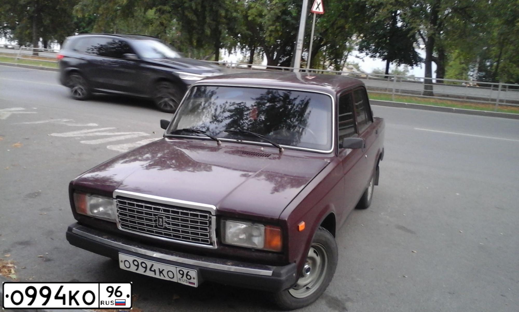 Фото автомобиля LADA 2107 LADA, 2006 — госномер О994КО96. Цвет: ТЕМНО-ВИШНЕВЫЙ