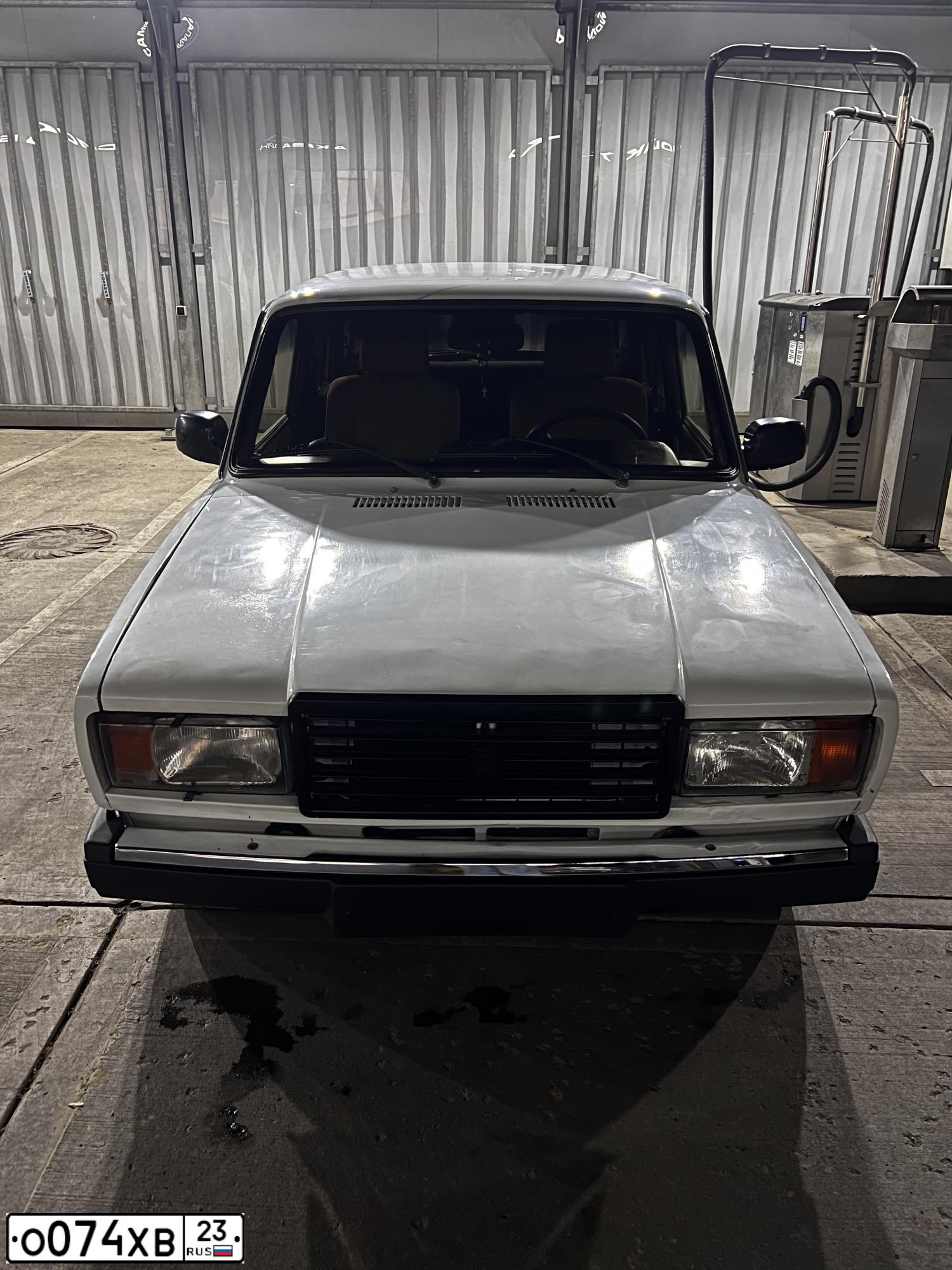 Фото автомобиля LADA 2107, 2001 — госномер О657ЕХ193. Цвет: ЯРКО-БЕЛЫЙ