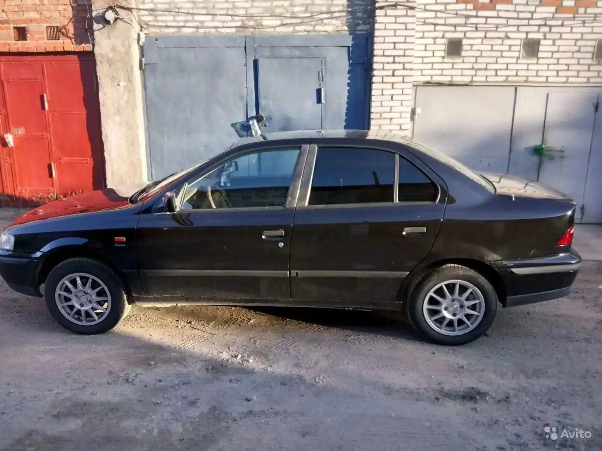 Фото автомобиля IRAN KHODRO SAMAND, 2006 — госномер Н952ЕА98. Цвет: ЧЕРНЫЙ