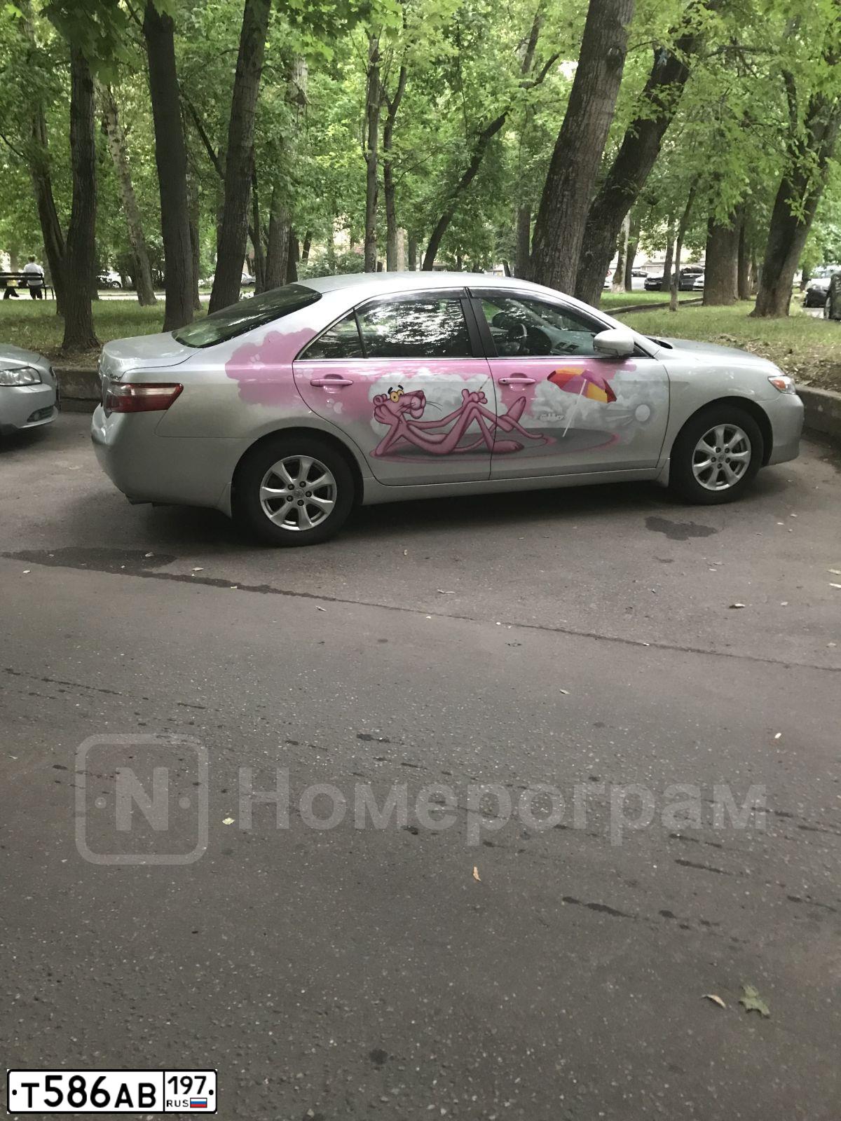 Фото автомобиля TOYOTA CAMRY, 2010 — госномер Т586АВ197. Цвет: СЕРЕБРИСТЫЙ МЕТАЛЛИК