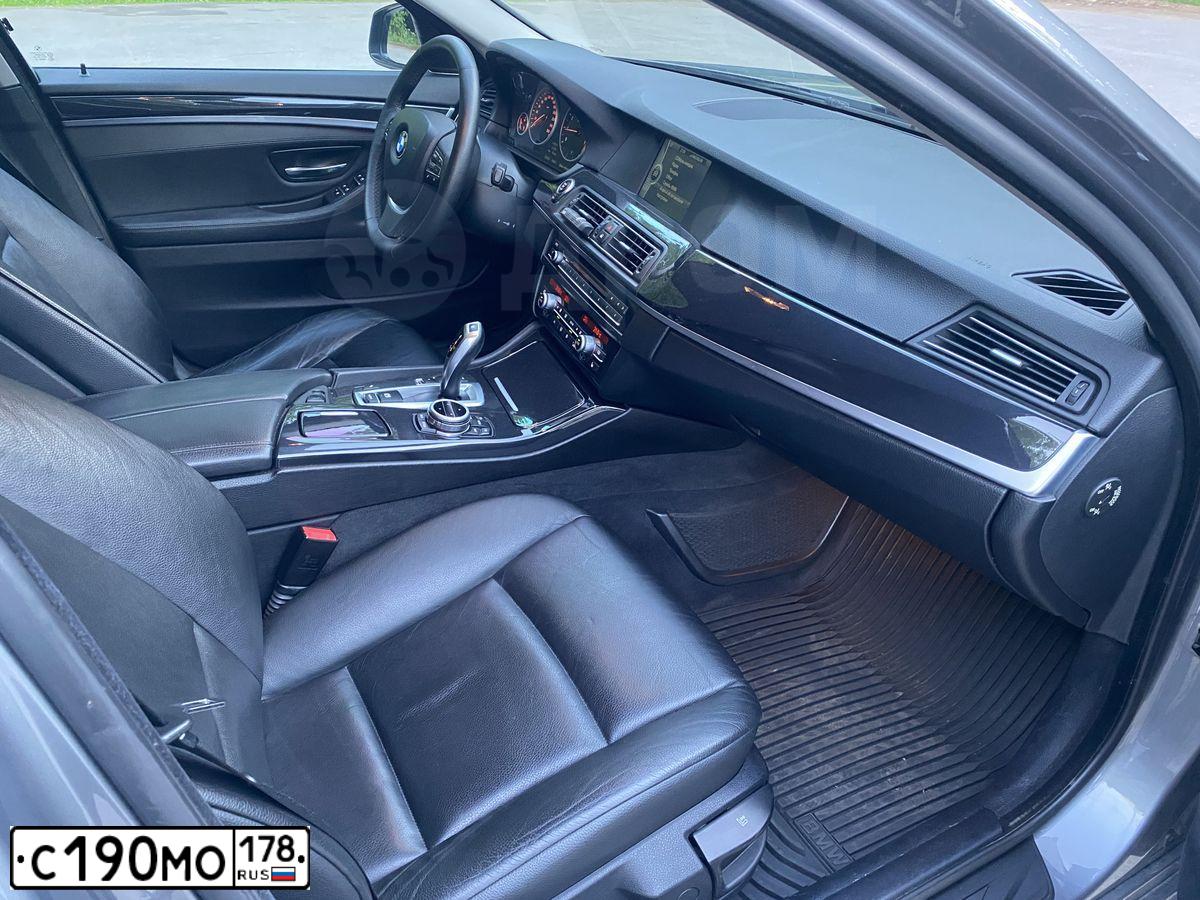 Фото автомобиля BMW SERIE 5, 2012 — госномер С190МО178. Цвет: СЕРЫЙ