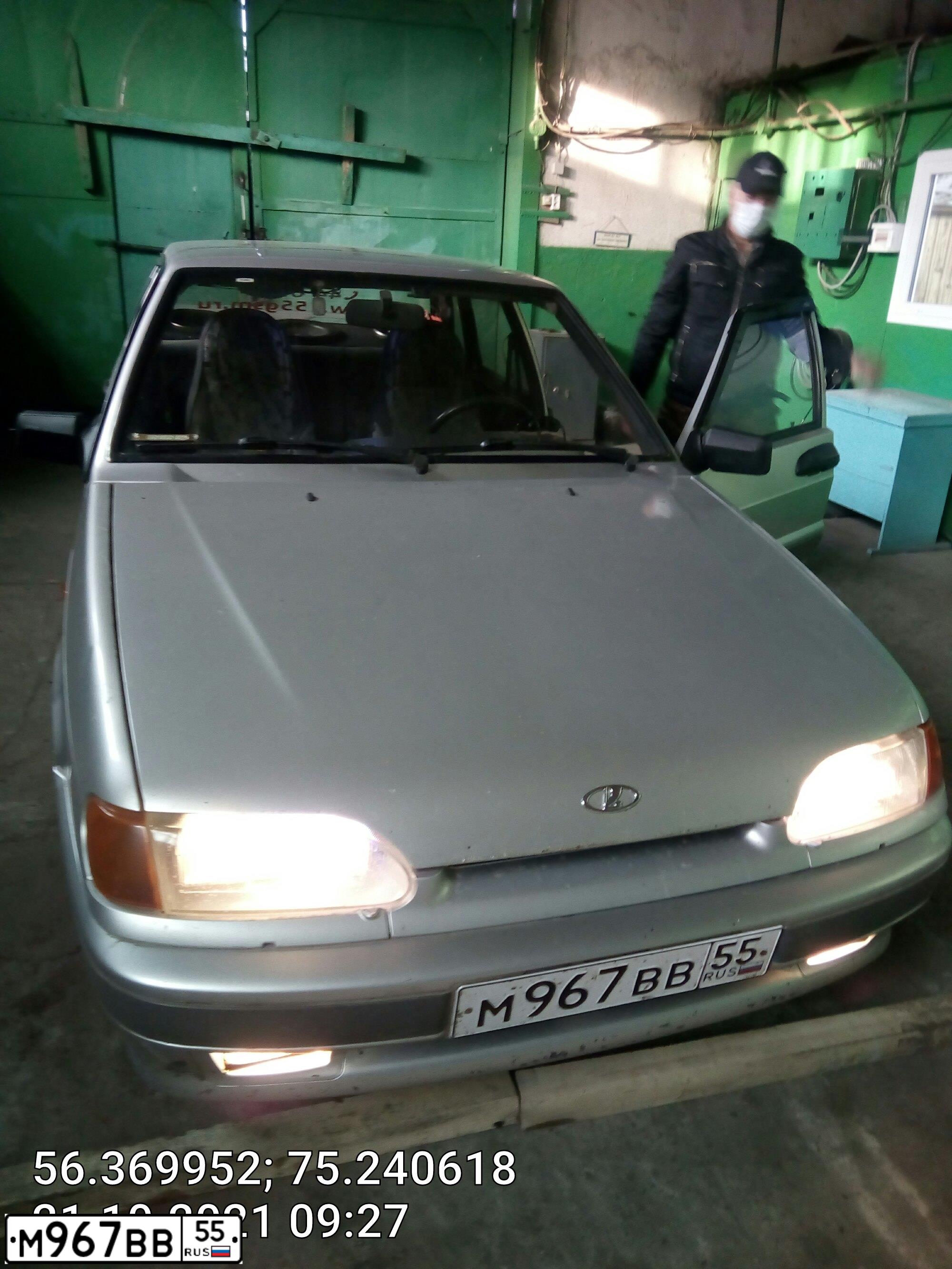 Фото автомобиля LADA 2115 SAMARA, 2005 — госномер М967ВВ55. Цвет: СВЕТЛО-СЕРЕБРИСТЫЙ