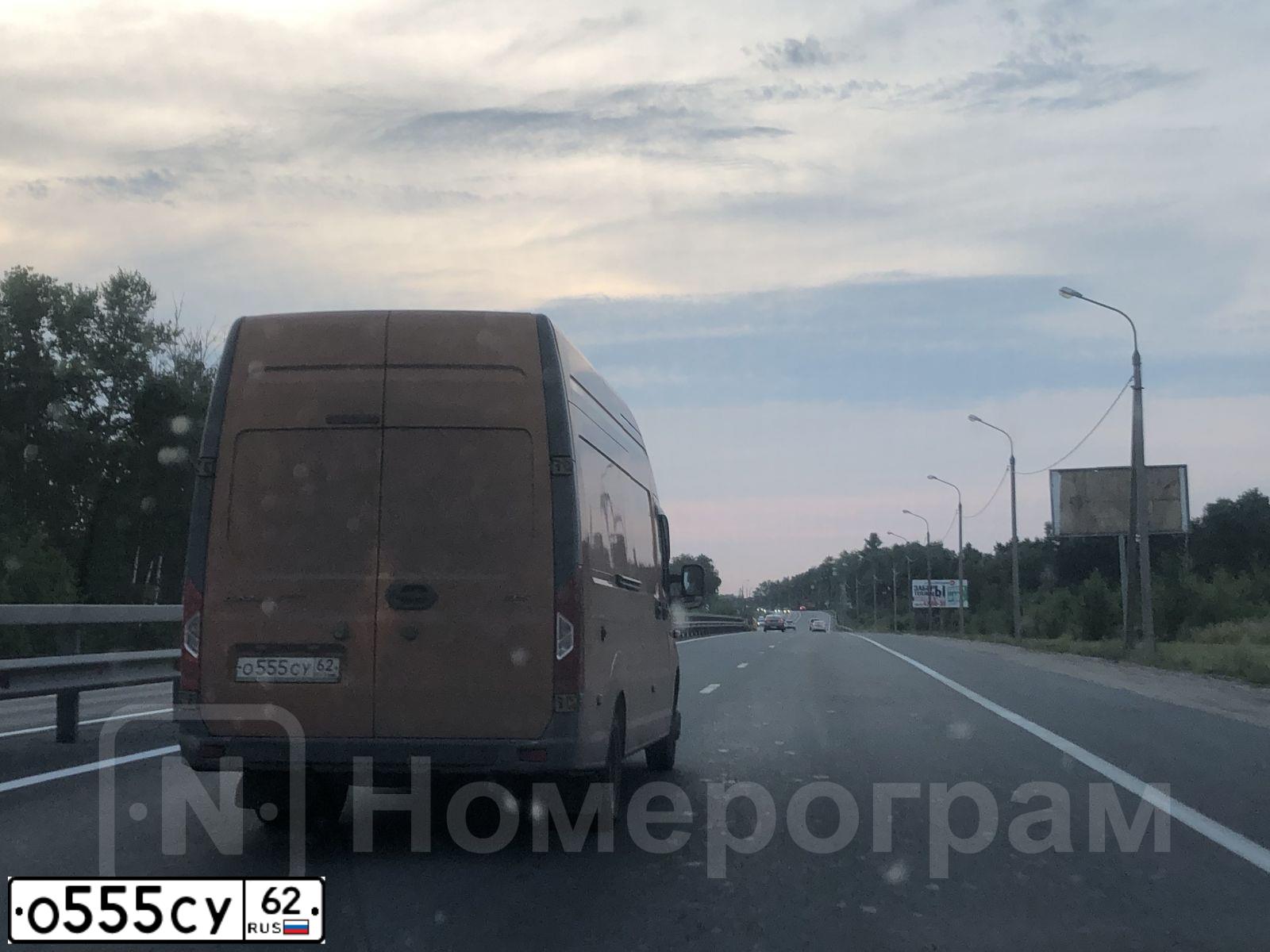 Фото автомобиля GAZ EL NEXT, 2016 — госномер О555СУ62. Цвет: желто-оранжевый