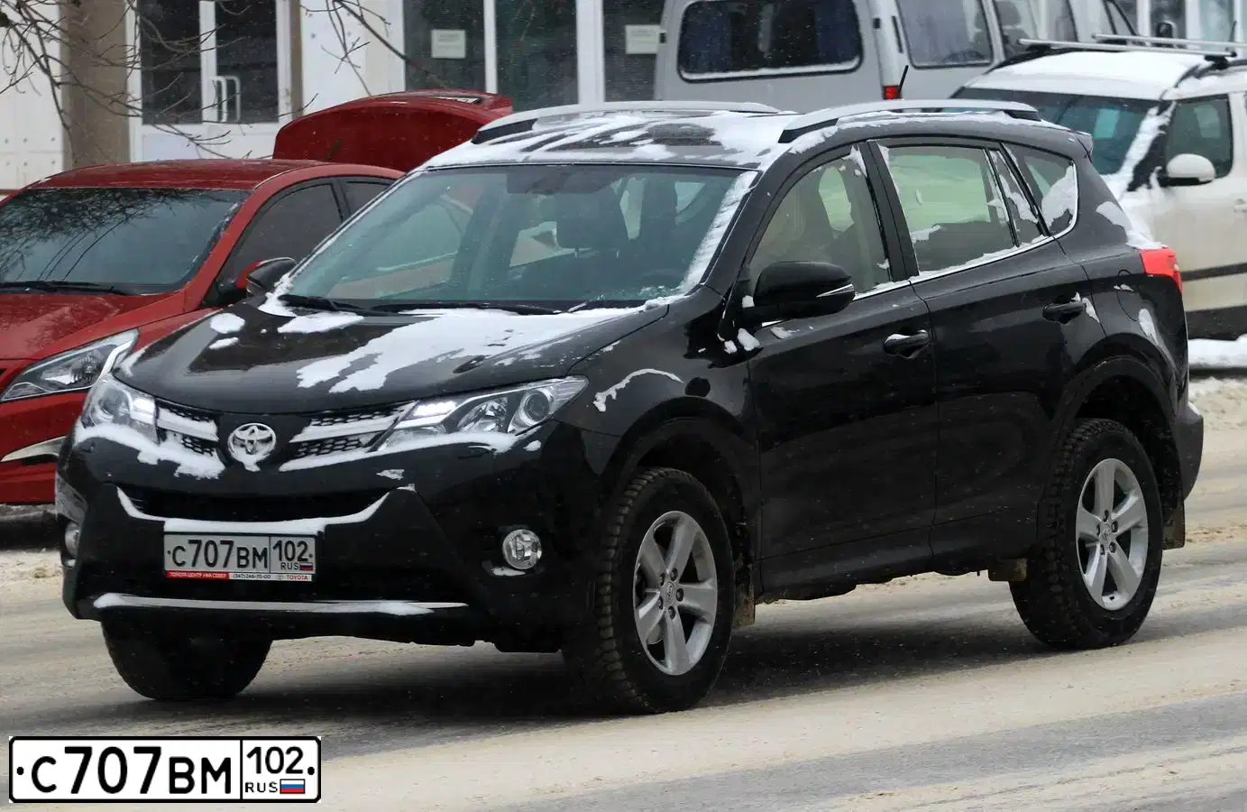 Фото автомобиля TOYOTA RAV4, 2014 — госномер С707ВМ102. Цвет: ТЕМНО-КОРИЧНЕВЫЙ