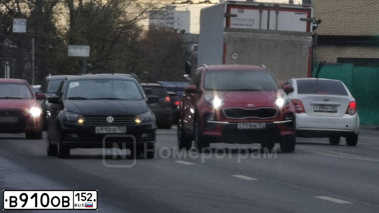 Фото автомобиля KIA RIO, 2010 — госномер Р679КР152. Цвет: ЧЕРНЫЙ