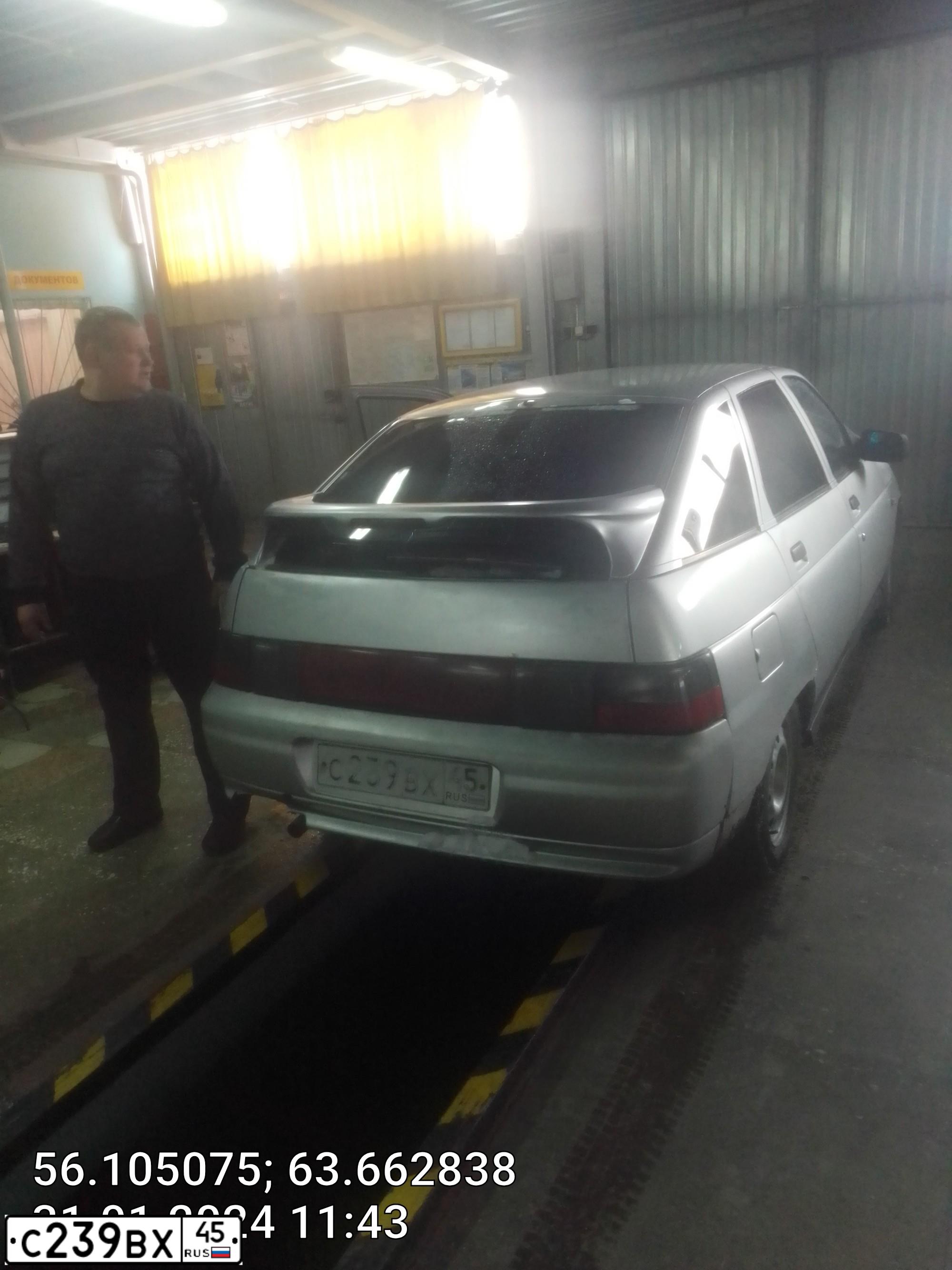 Фото автомобиля LADA 2112, 2007 — госномер С239ВХ45. Цвет: СВЕТЛО СЕРЕБРИСТЫЙ МЕТАЛЛИК