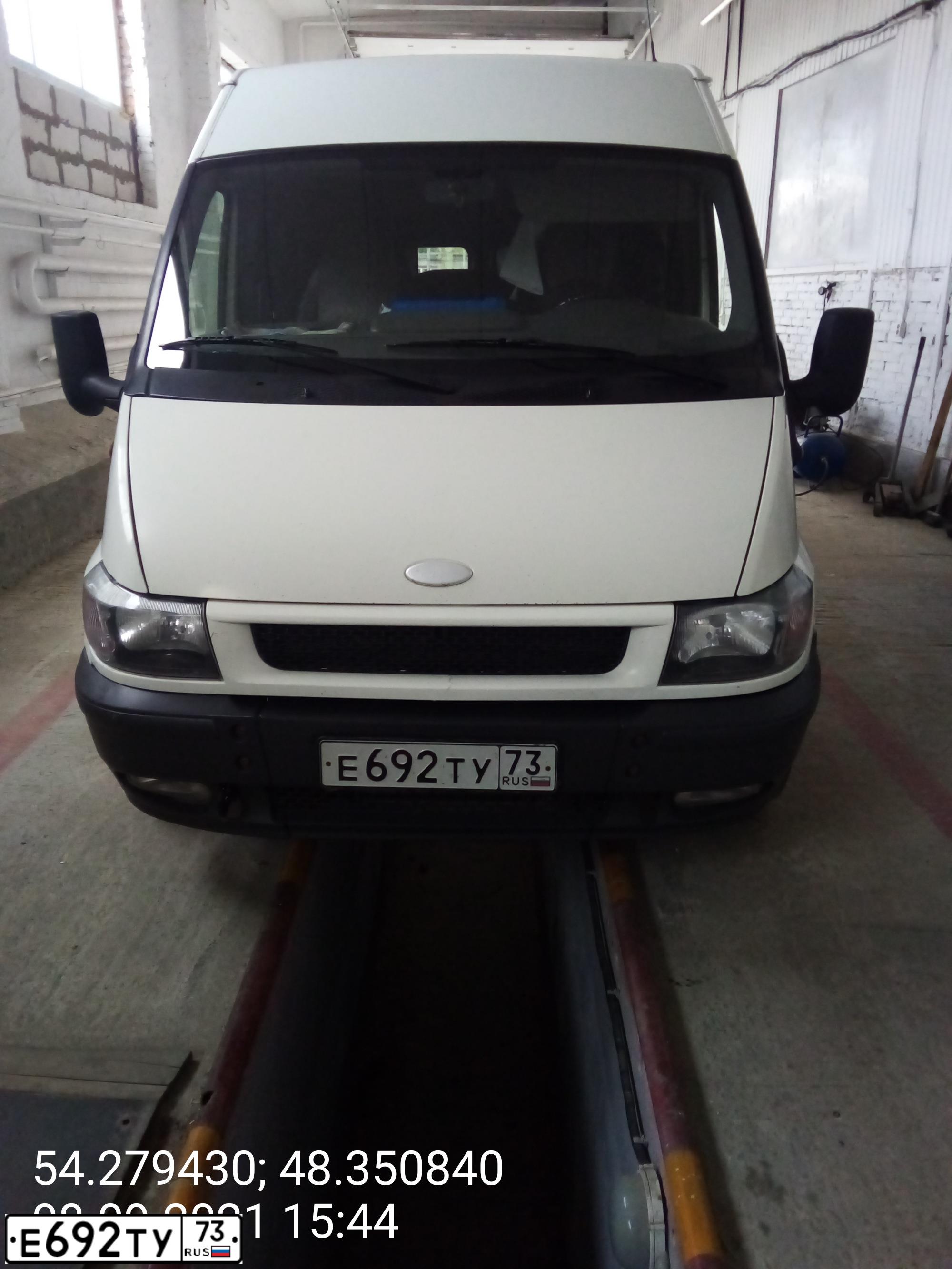 Фото автомобиля FORD TRANSIT, 2003 — госномер Е692ТУ73. Цвет: БЕЛЫЙ