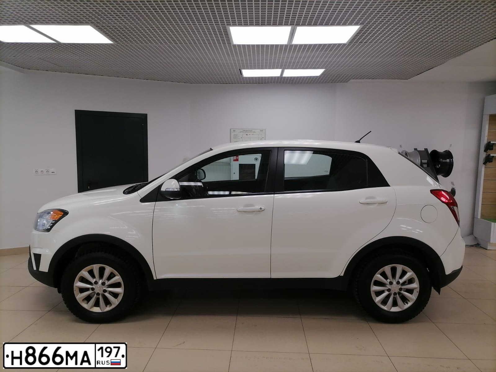 Фото автомобиля SSANGYONG ACTYON, 2014 — госномер Х818ТУ33. Цвет: Белый