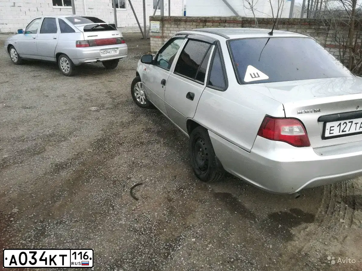 Фото автомобиля LADA 2112 LADA, 2005 — госномер В326УК126. Цвет: СЕРЫЙ