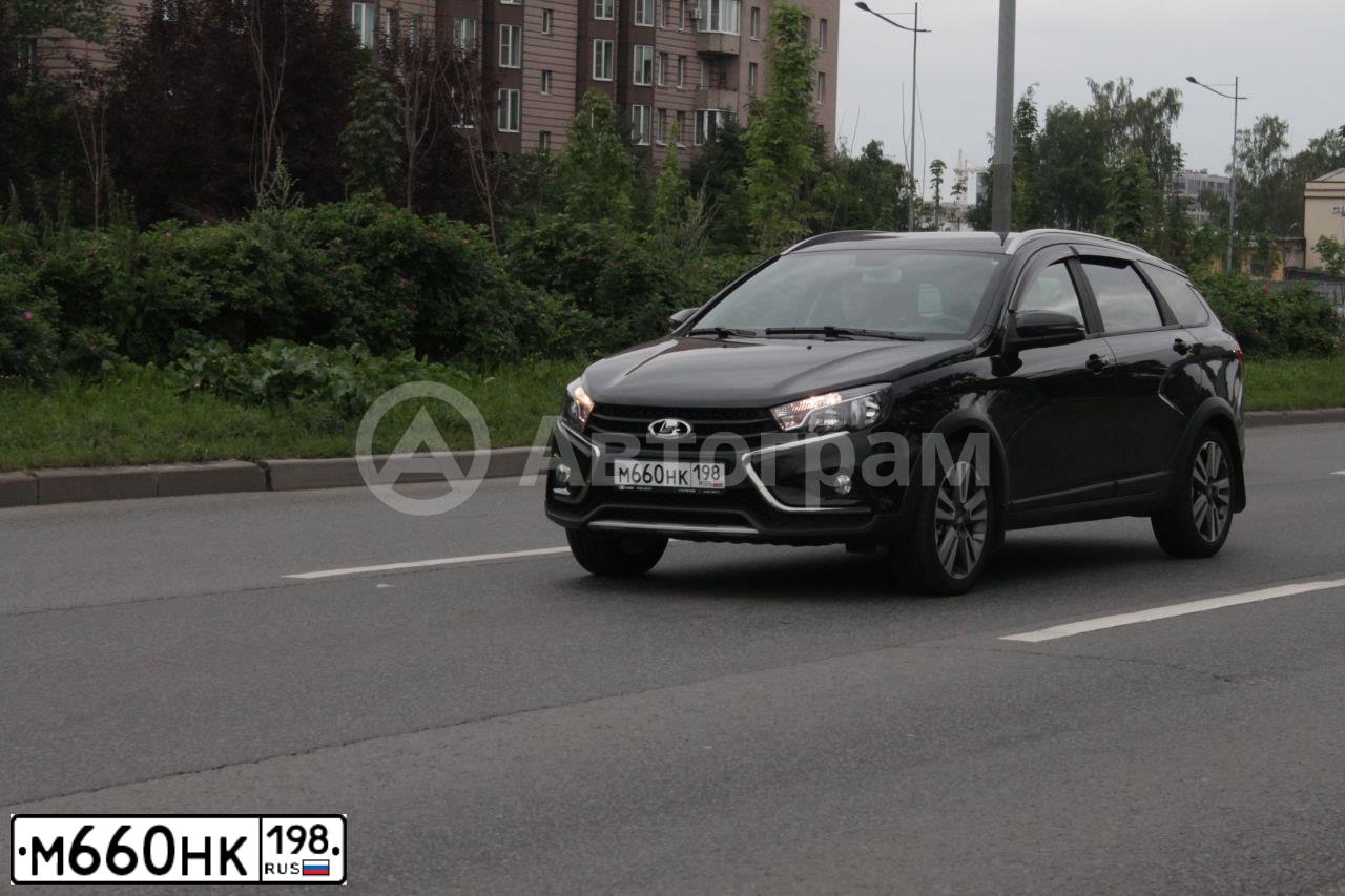 Фото автомобиля LADA VESTA, 2022 — госномер М613ОМ763