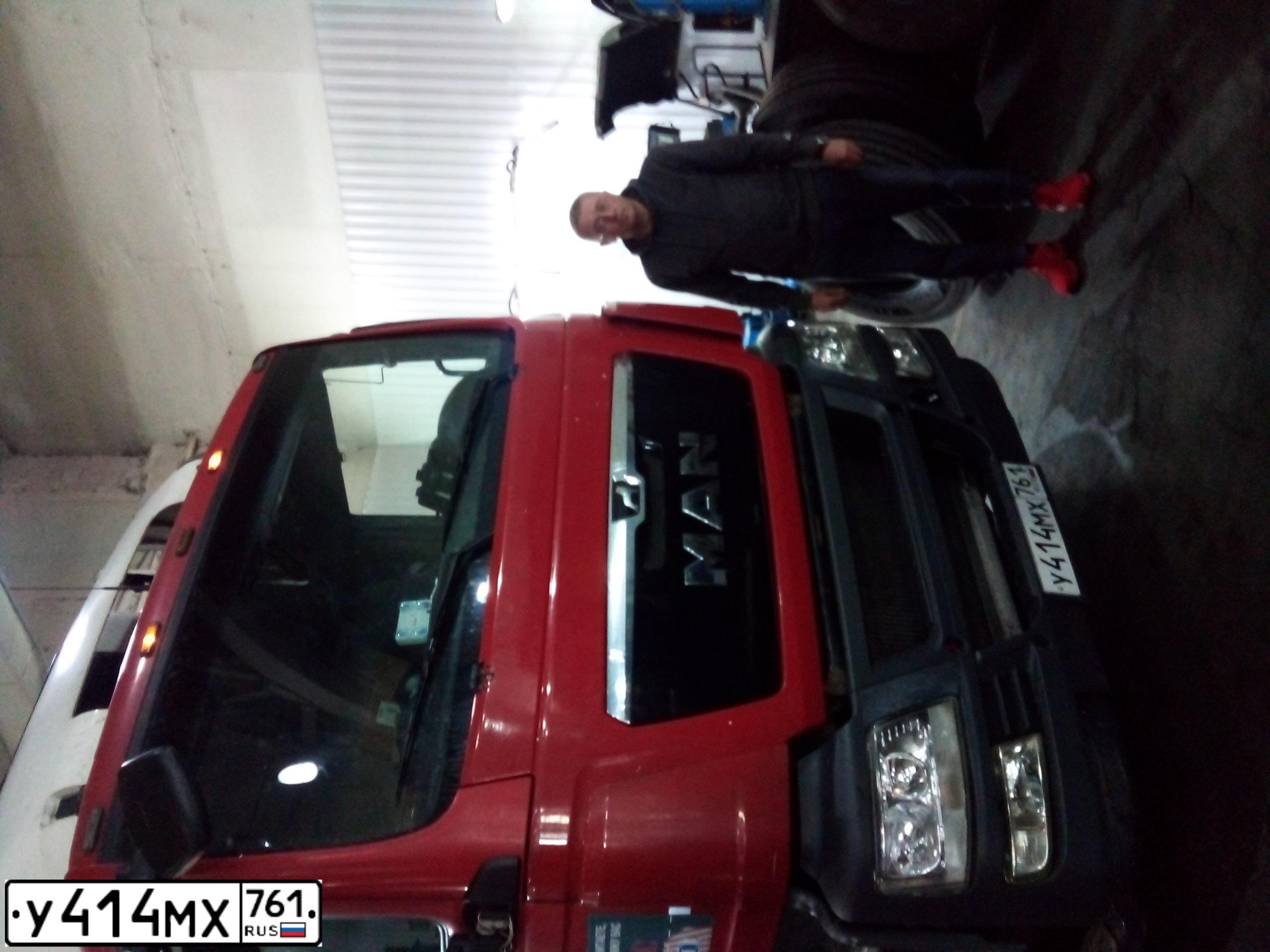 Фото автомобиля MAN N TGS 28.XXX 6X2, 2017 — госномер У414МХ761. Цвет: Красный