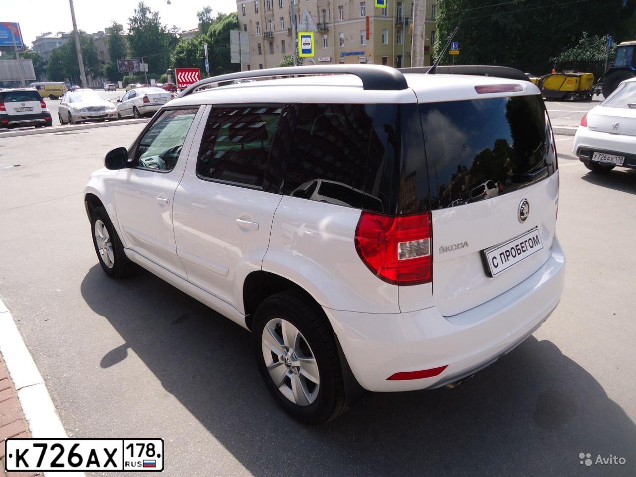 Фото автомобиля PEUGEOT 308, 2011 — госномер Е379ТУ60. Цвет: Белый