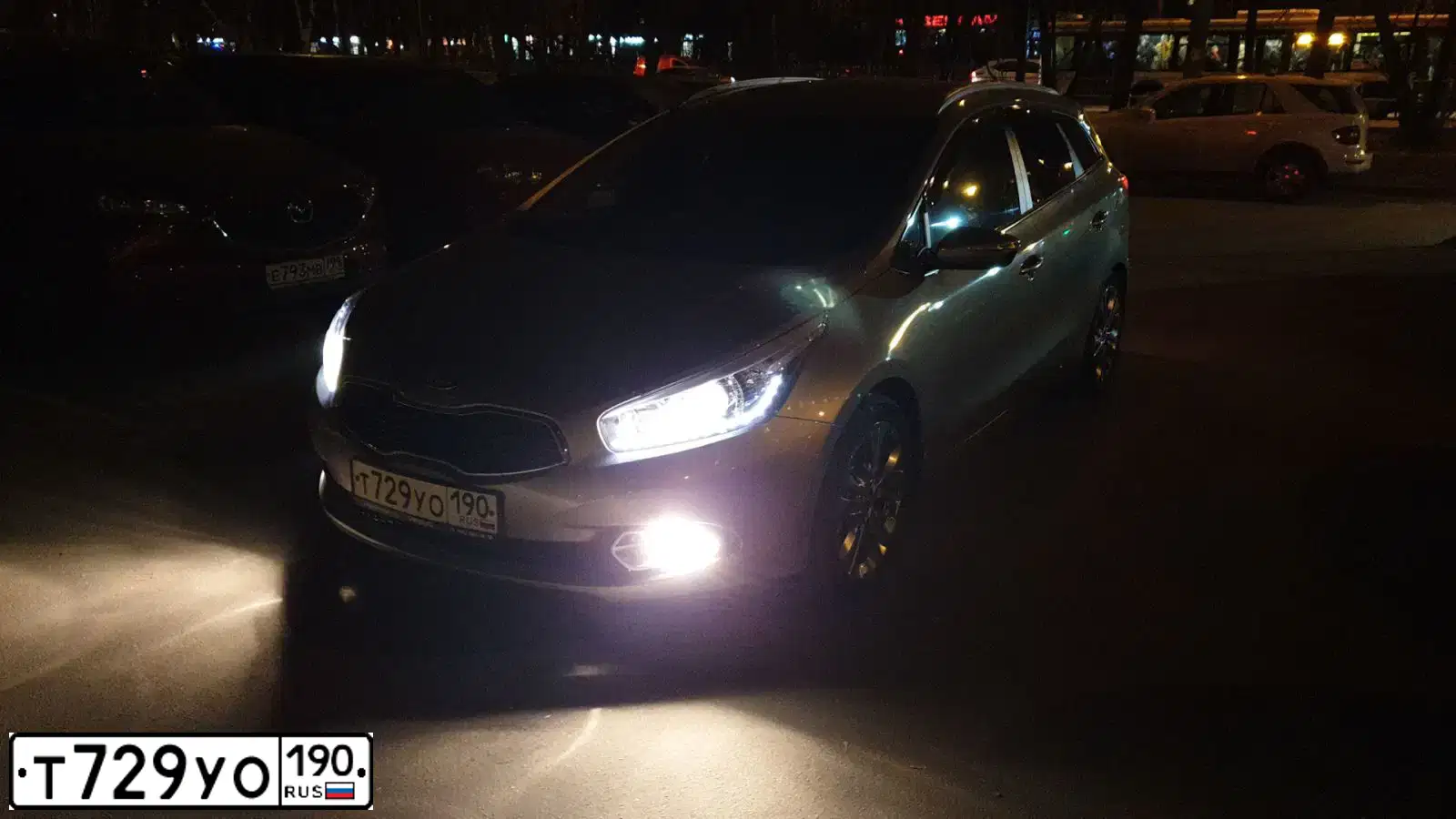 Фото автомобиля KIA CEE'D, 2012 — госномер Р543ЕУ136. Цвет: СЕРЕБРИСТЫЙ