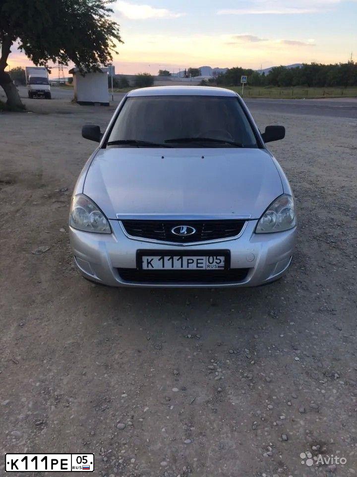 Фото автомобиля TOYOTA CAMRY, 2013 — госномер К006ЕМ05. Цвет: Белый