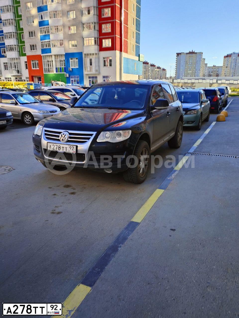 Фото автомобиля VOLKSWAGEN TOUAREG, 2008 — госномер А278ТТ92. Цвет: ЧЕРНЫЙ