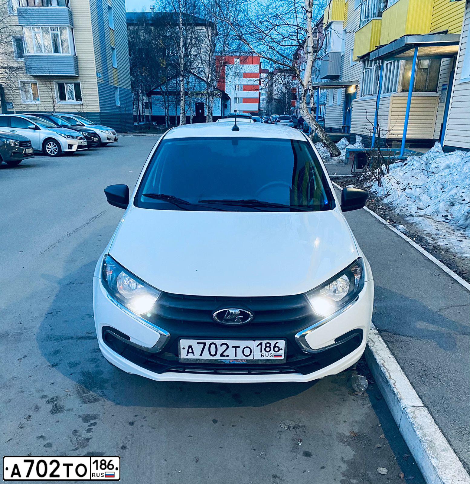 Фото автомобиля LADA GRANTA, 2018 — госномер С814МН89