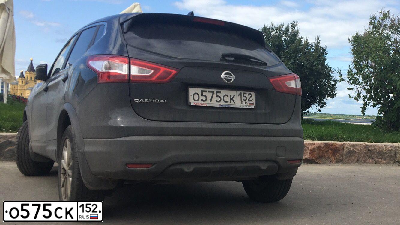 Фото автомобиля NISSAN QASHQAI, 2017 — госномер А989ММ252. Цвет: ЧЕРНЫЙ