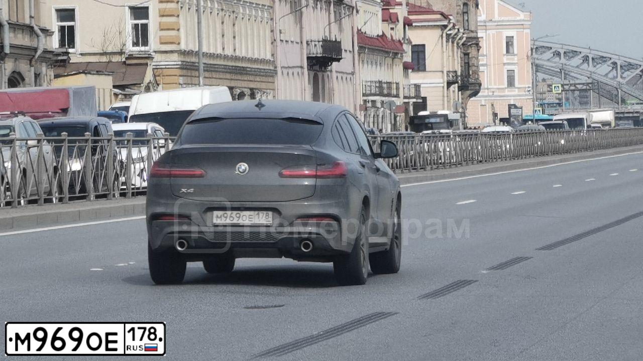Фото автомобиля MERCEDES GLK-KLASSE, 2015 — госномер С343КС977. Цвет: ЧЕРНЫЙ
