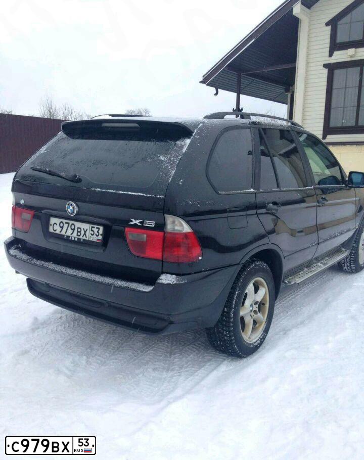 Фото автомобиля BMW X5, 2004 — госномер С979ВХ53. Цвет: ЧЕРНЫЙ