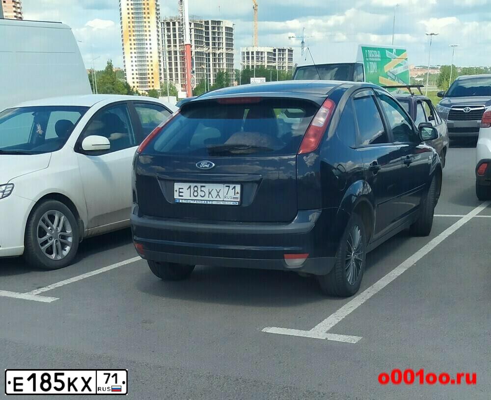 Фото автомобиля FORD FOCUS, 2005 — госномер Е185КХ71. Цвет: ЧЕРНЫЙ