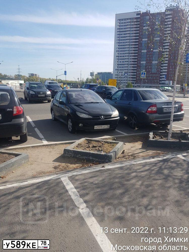 Фото автомобиля PEUGEOT 206, 2002 — госномер У589КЕ78. Цвет: ЧЕРНЫЙ