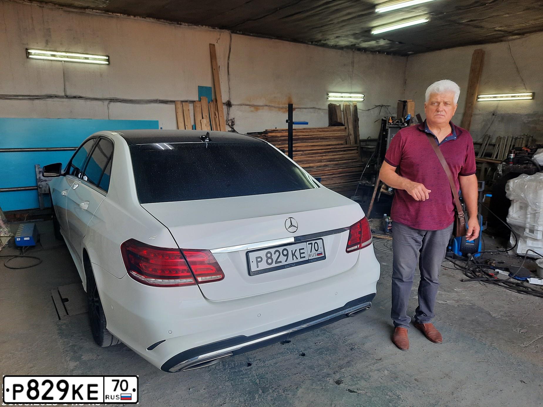 Фото автомобиля MERCEDES E-KLASSE, 2014 — госномер В727ОР122. Цвет: Белый