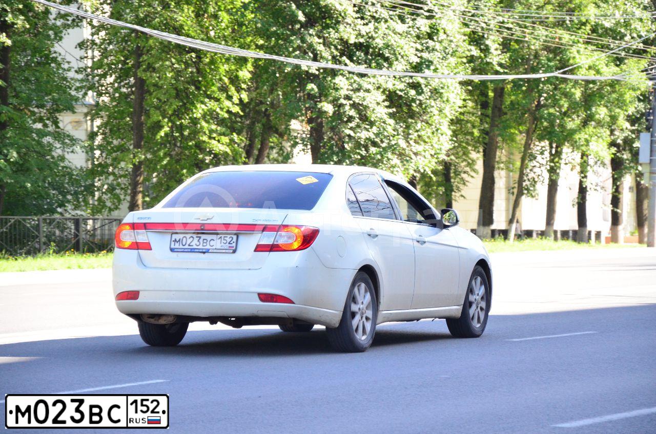 Фото автомобиля CHEVROLET EPICA, 2010 — госномер М023ВС152. Цвет: БЕЛЫЙ