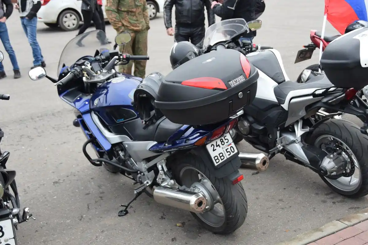 Фото автомобиля HOWO HOWO T5G ZZ3257V384GЕ1, 2024 — госномер Р485ВВ550. Цвет: КРАСНЫЙ
