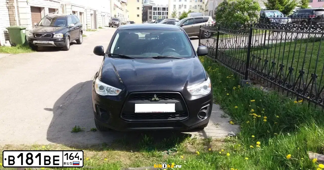 Фото автомобиля MITSUBISHI ASX, 2014 — госномер В181ВЕ164. Цвет: ЧЕРНЫЙ