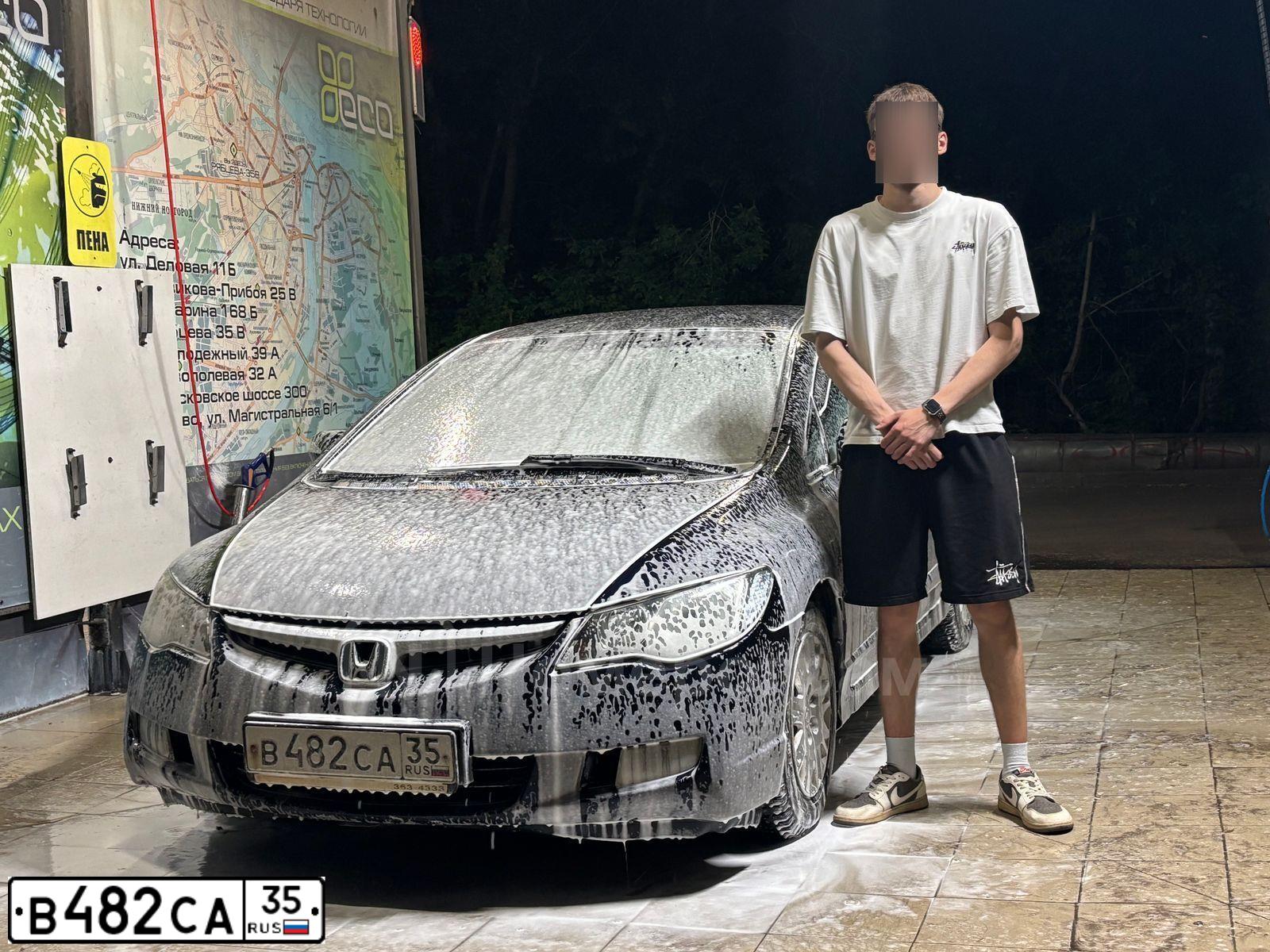 Фото автомобиля HONDA CIVIC, 2007 — госномер В482СА35. Цвет: Темно-синий
