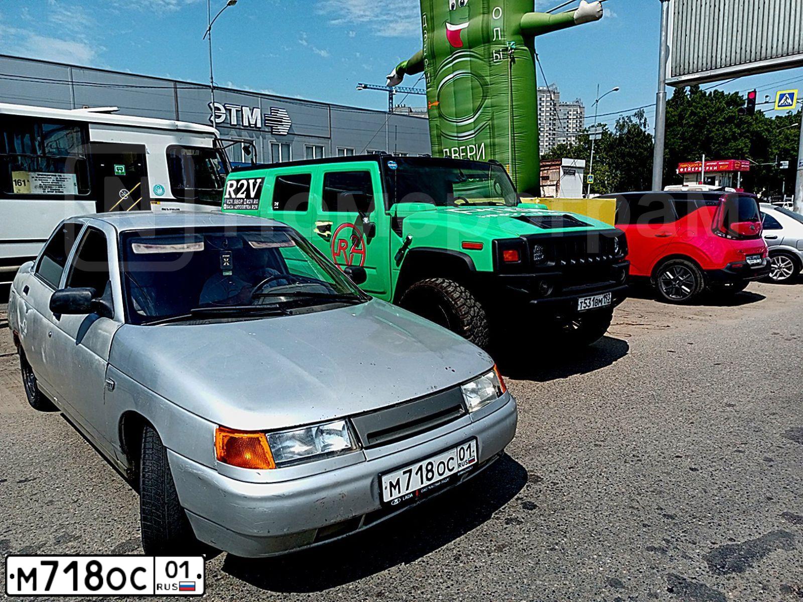 Фото автомобиля LADA 2110, 2005 — госномер М718ОС01. Цвет: СВЕТЛО СЕРЕБРИСТЫЙ МЕТАЛИК