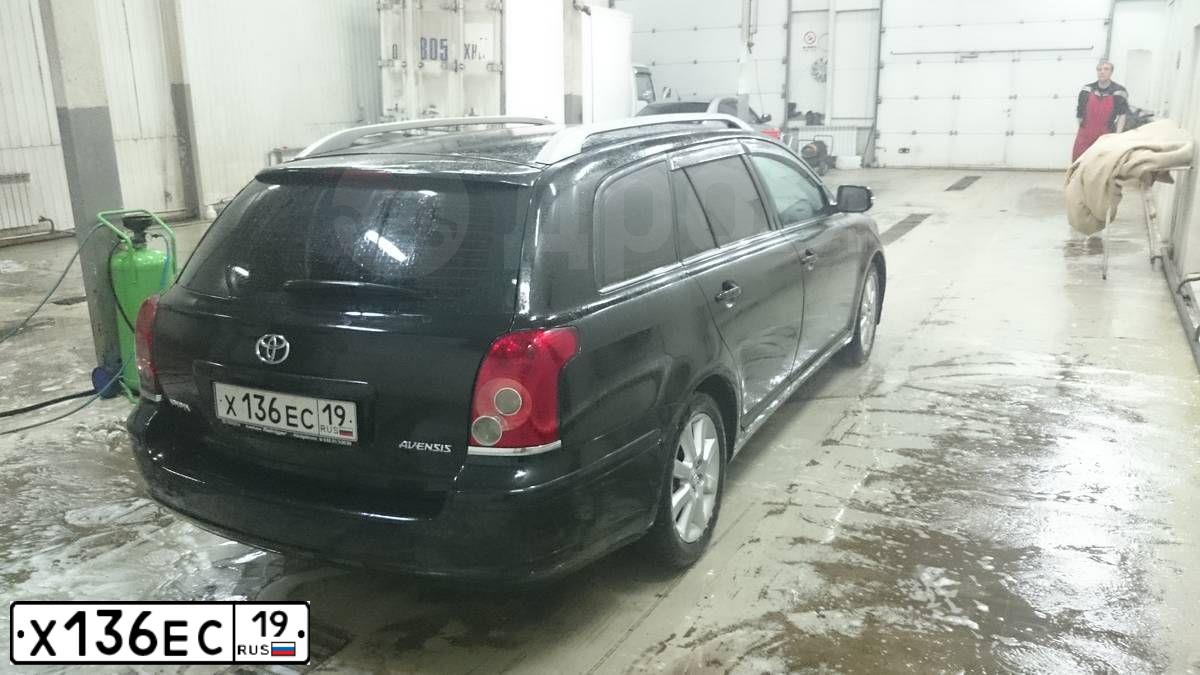Фото автомобиля TOYOTA AVENSIS, 2007 — госномер О909КС19. Цвет: ЧЕРНЫЙ